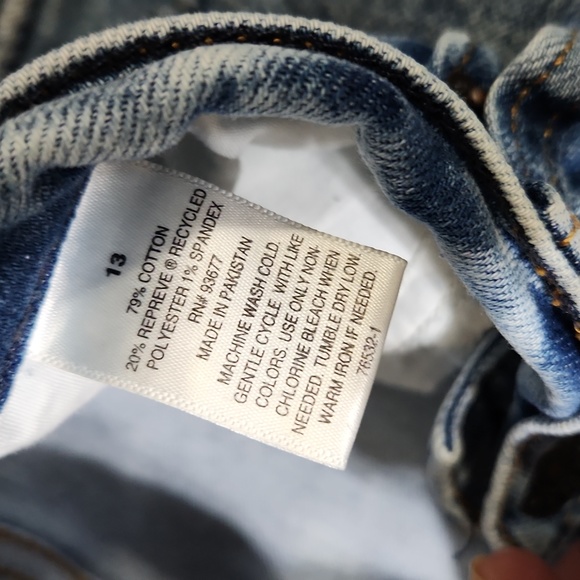 Juniors 13 Arizona highest rise slim straight jeans raw edge distressed - Picture 3 of 7